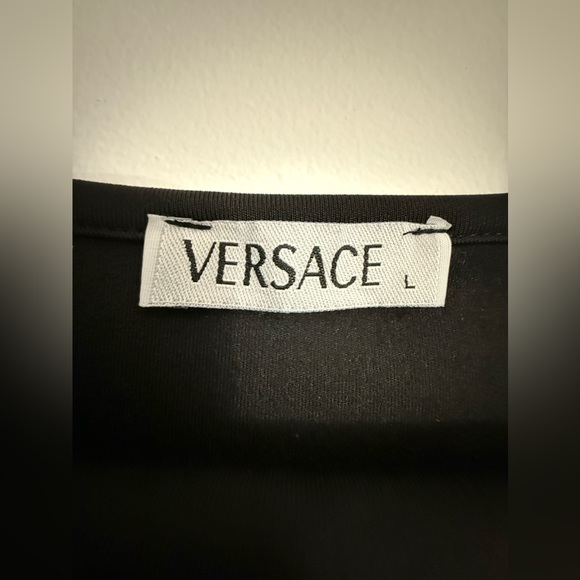 Versace Jeans Couture Set - Picture 6 of 6